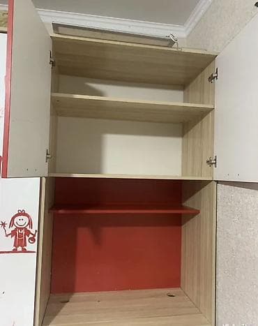 ученический стол с полками: Парта, Б/у, С полками, Детская, ДСП, Самовывоз, цвет - Белый — 3