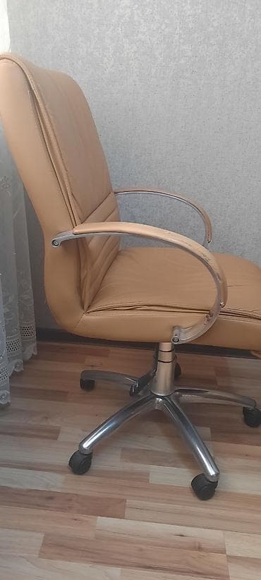 Офис креслолору: Офис креслолор, Дөңгөлөктүү, түсү - Саргыч боз, Экокожа — 3