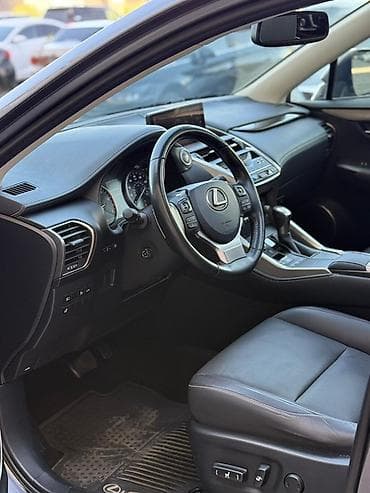 mazda 2: Lexus NX: 2018 г., 2 л, Автомат, Бензин, Кроссовер — 6