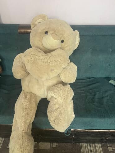 Продаю плюшевого медвежонка Большой, мягкий, очень приятный на ощупь