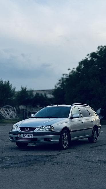 Toyota Avensis: 2003 г., 1.8 л, Механика, Бензин, Универсал