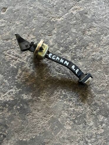 Mitsubishi Legnum ограничитель двери, Митсубиси Легнум дверной