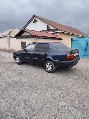 ауди а6 с4 1: Volkswagen Vento: 1992 г., 1.8 л, Кол менен иштөөчү, Бензин, Седан — 3