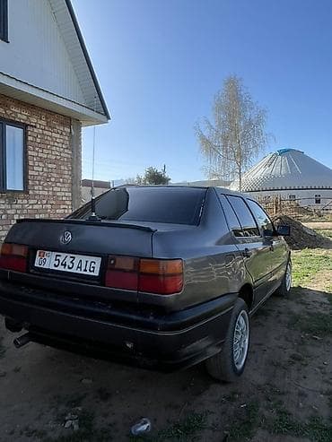 бокс для скутера: Volkswagen Vento: 1993 г., 1.8 л, Механика, Бензин, Седан — 4