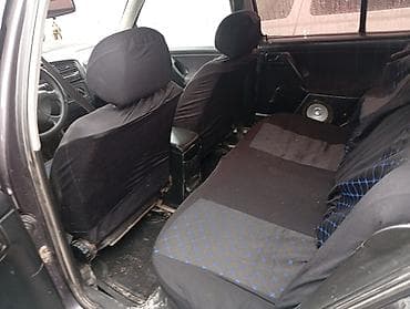 lexus 2005: Volkswagen Golf: 1992 г., 1.8 л, Механика, Бензин, Седан — 5