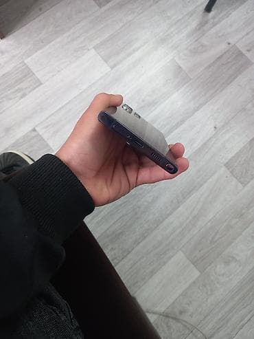 Samsung Galaxy S22 Ultra, Б/у, 128 ГБ, цвет - Розовый, 1 SIM, eSIM