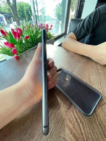 ноутбук колдонулган: IPhone 8 Plus, Колдонулган, 256 ГБ, Black Titanium, 72 % — 5