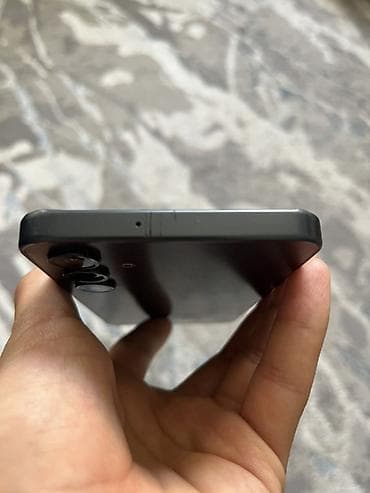 комтер: Samsung Galaxy A16, Б/у, 256 ГБ, цвет - Черный — 3