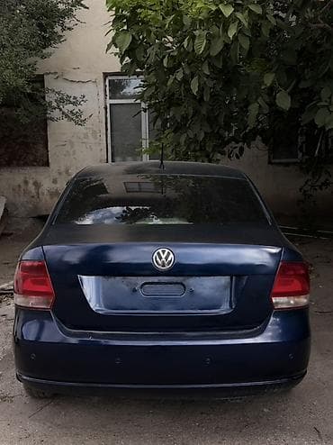 авто подборщик: Volkswagen Polo: 2015 г., 1.6 л, Автомат, Бензин, Седан — 5