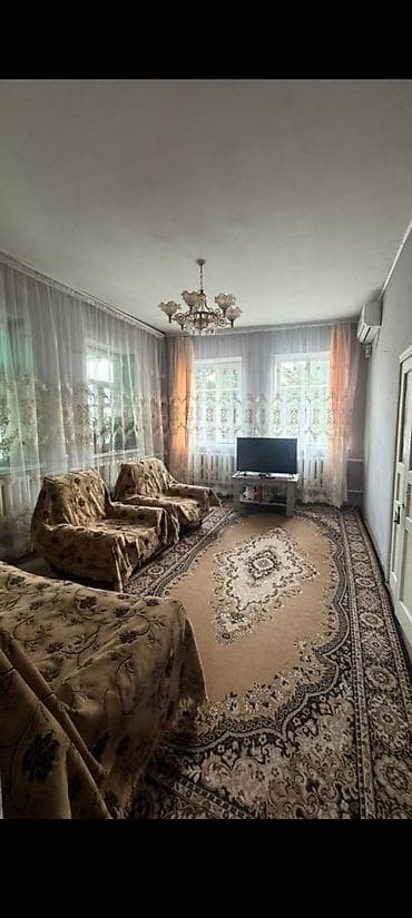 кыргыз недвижимости: 60 м², 3 бөлмө, Унаа токтотуучу жай, Забор, тосулган — 3