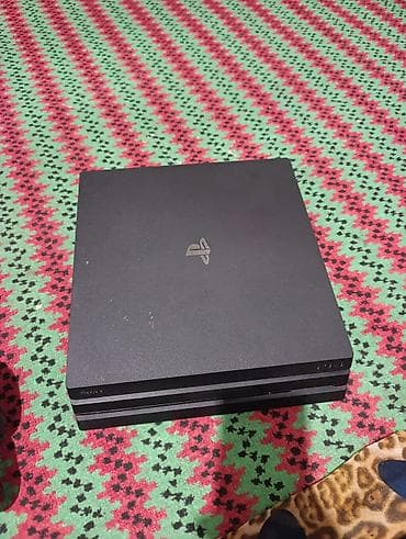 PlayStation 4 Pro (CUH-7xxx), комплект для игр Что входит: - Консоль