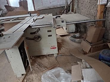 столярный станок: Форматно‑раскроечный станок WoodTec (передвижная каретка) Описание: - — 1