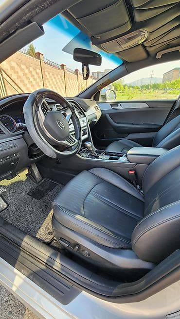 Hyundai Sonata: 2019 г., 0.2 - engine capacity л, Автомат, Бензин, Седан — 6