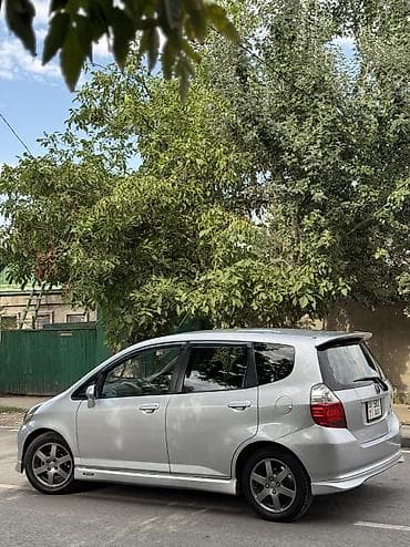 Продажа авто: Honda Fit: 2002 г., 1.5 л, Вариатор, Бензин, Хэтчбэк — 9