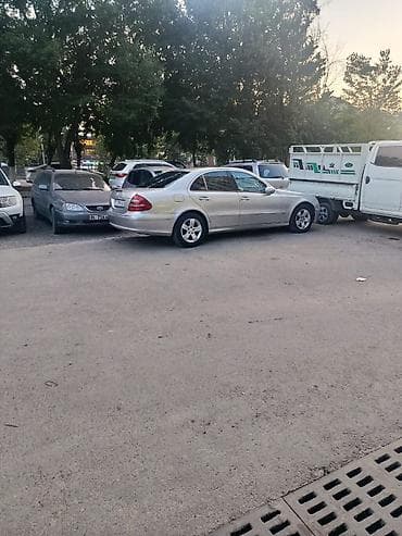 lande rover: Mercedes-Benz E-Class: 2004 г., Седан — 5