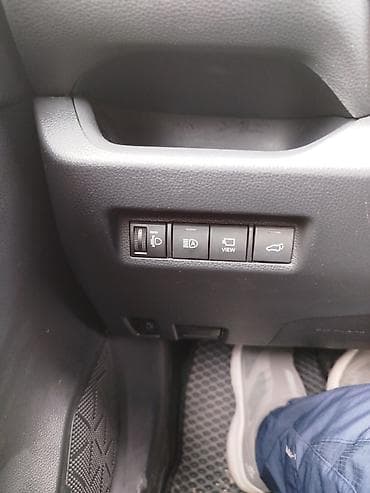 Продажа авто: Toyota RAV4: 2021 г., 2.5 л, Автомат, Гибрид, Кроссовер — 9