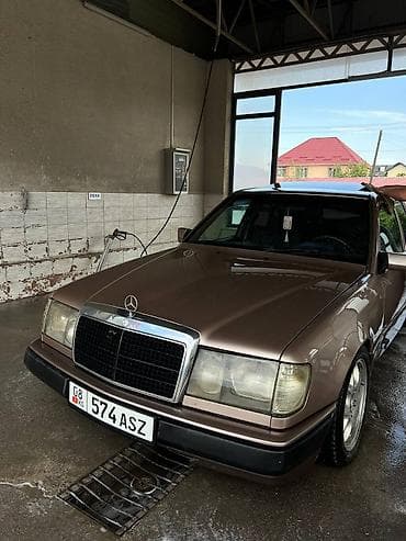 lexus 570 2019: Mercedes-Benz W124: 1992 г., 2.2 л, Механика, Бензин, Седан — 1