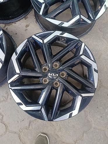 Диски: Литые Диски R 18 Kia, Комплект, отверстий - 5, Б/у — 2