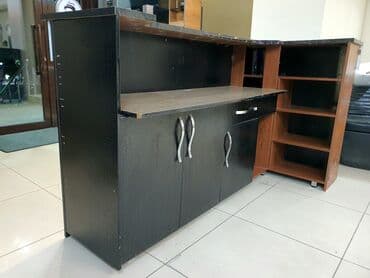 оборудование для магазина нижнего белья: Кабыл алуучу жайдагы түркүк, Материалы: Жыгач, 110 см * 200 см * 50 см, Колдонулган — 2