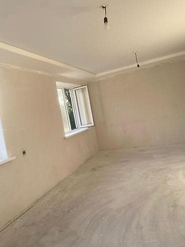 продаю дом карла маркса: Продаётся двухэтажный дом с мансардной крышей. Пошаговой доступности — 9