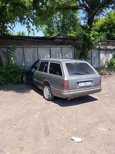 панель на 124: Mercedes-Benz W124: 1991 г., 3 л, Механика, Дизель, Универсал — 10