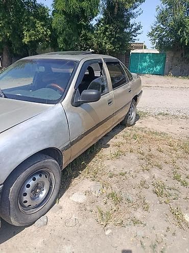 купить трактор мтз из европы: Opel Vectra: 1992 г., 1.8 л, Механика, Бензин, Седан — 2