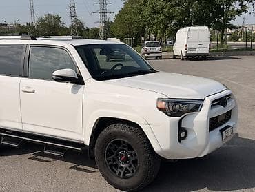 tayota 4ranner: Toyota 4Runner: 2023 г., 4 л, Автомат, Бензин, Внедорожник — 2
