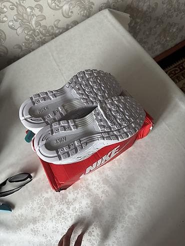 nike зимние: Мужские кроссовки, 40.5, Nike, Новый, цвет - Белый, Самовывоз, Платная доставка — 4