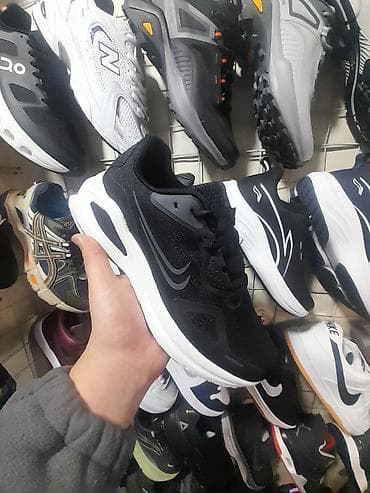 кроксы производство вьетнам: Мужские кроссовки, 40, 41, 40.5, Nike, Новый, цвет - Черный, Самовывоз, Платная доставка, Бесплатная доставка — 1