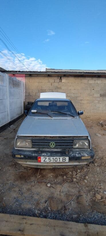 меняю дом на машину: Volkswagen Jetta: 1990 г., 1.8 л, Механика, Бензиновая, Седан — 4