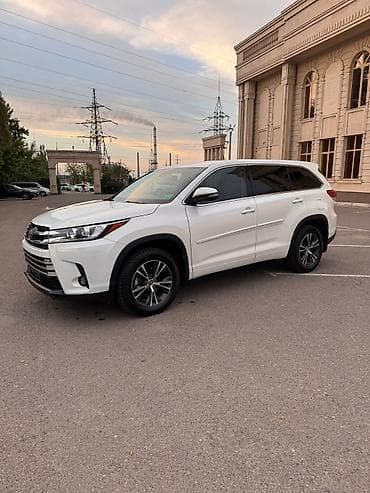Toyota Highlander: 2018 г., 3.5 л, Автомат, Бензин, Кроссовер