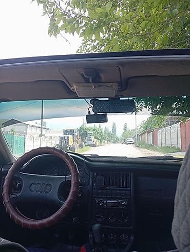 обвес 6 3: Audi 80: 1993 г., 2 л, Механика, Бензин, Седан — 3
