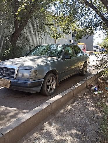 козырек 124: Mercedes-Benz W124: 1989 г., 2.3 л, Механика, Бензин, Седан — 4