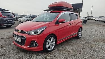 Chevrolet Spark: 2017 г., 1 л, Вариатор, Бензин, Хэтчбэк
