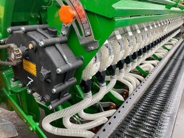 пошив поликов: Cеялка зерновая Bozkurt, 24-28 рядная, 12,5см-узкорядная. С бункером — 3