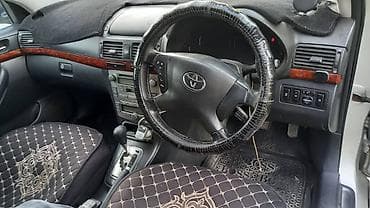 195 70 16 с: Toyota Avensis: 2004 г., Универсал — 5