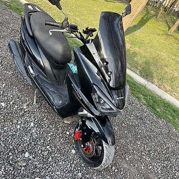 карпаты мопед: Тип скутера 150 куб. см, Бензин — 4