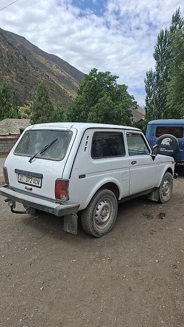 ВАЗ (ЛАДА) 2121 (4x4): 2008 г., Кол менен иштөөчү, Бензин, Жол тандабас — 4