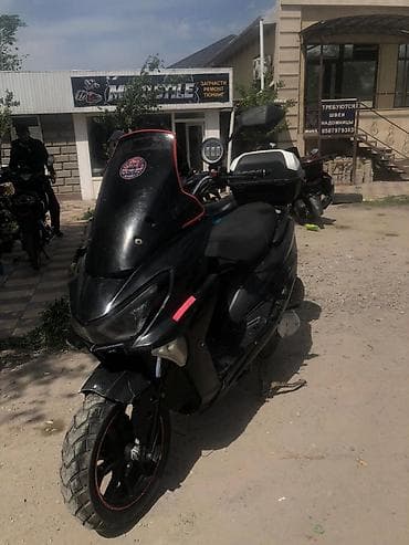 электроный мопед: Макси-скутер 150 куб. см, Бензин, Б/у — 2