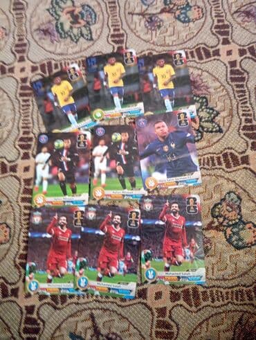 срочно продаю в связи с переездом: Коллекция футбольных карточек (игровые/коллекционные), посвящённых — 1