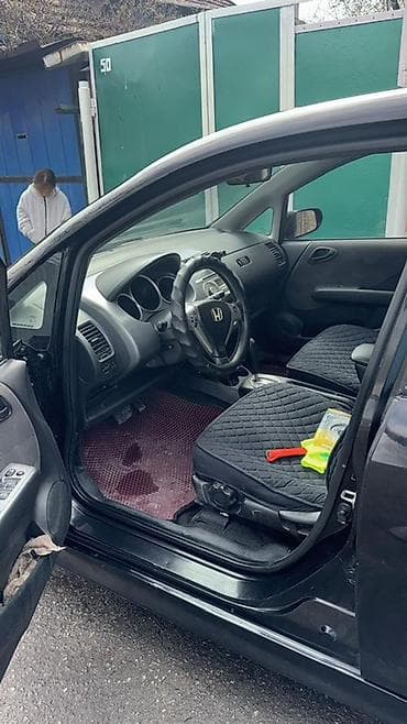 коврики в машину: Сдаю в аренду Хонда фит, джаз1,5 сом состояния хорошая Возраст 30+ — 2