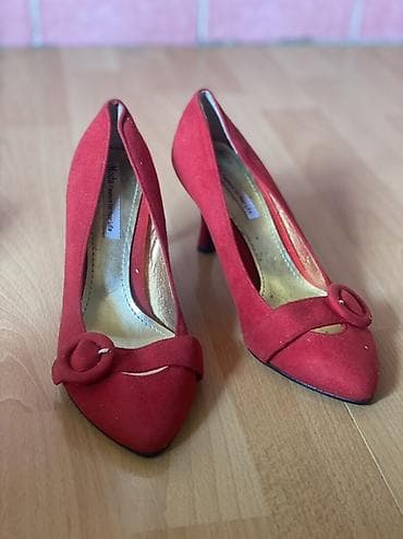 Женские туфли-лодочки на каблуке. - Цвет: насыщенный красный - — 3