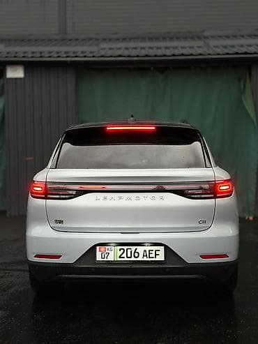 l7 pro: Lixiang : 2024 г., Автомат, Электромобиль, Кроссовер — 3