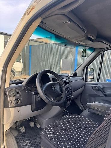 жорго мото: Жүк ташуучу унаа, Mercedes-Benz, Колдонулган — 2