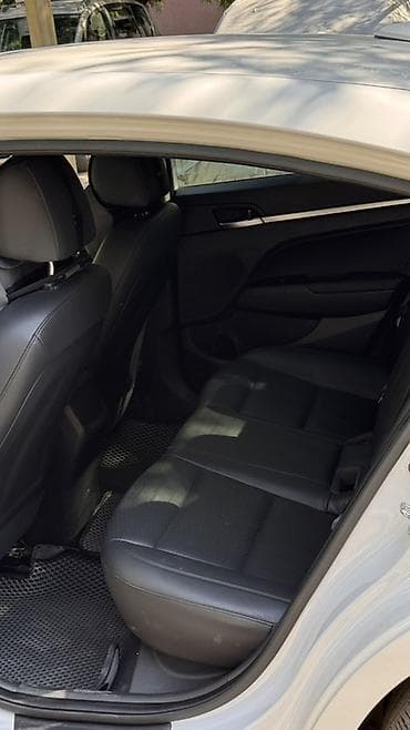Hyundai Avante: 2018 г., 1.6 л, Автомат, Бензин, Седан — 5