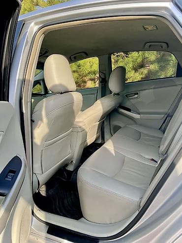 с4 2 0: Toyota Prius: 2015 г., 1.8 л, Автомат, Гибрид, Хэтчбэк — 8