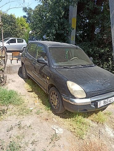 дайхатсу фероза: Daihatsu Sirion: 2002 г., 1 л, Автомат — 1