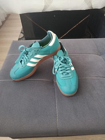 Кроссовки adidas (модель в стиле Samba) для велоезда по городу/треку с