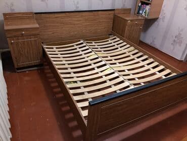 Срочная цена !!!! . Спальный гарнитур в хорошем состоянии . 2