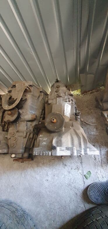 На спринтер тди tdi кпп механика
5-ступка привозной
tdi 2.9
tdi 2.3